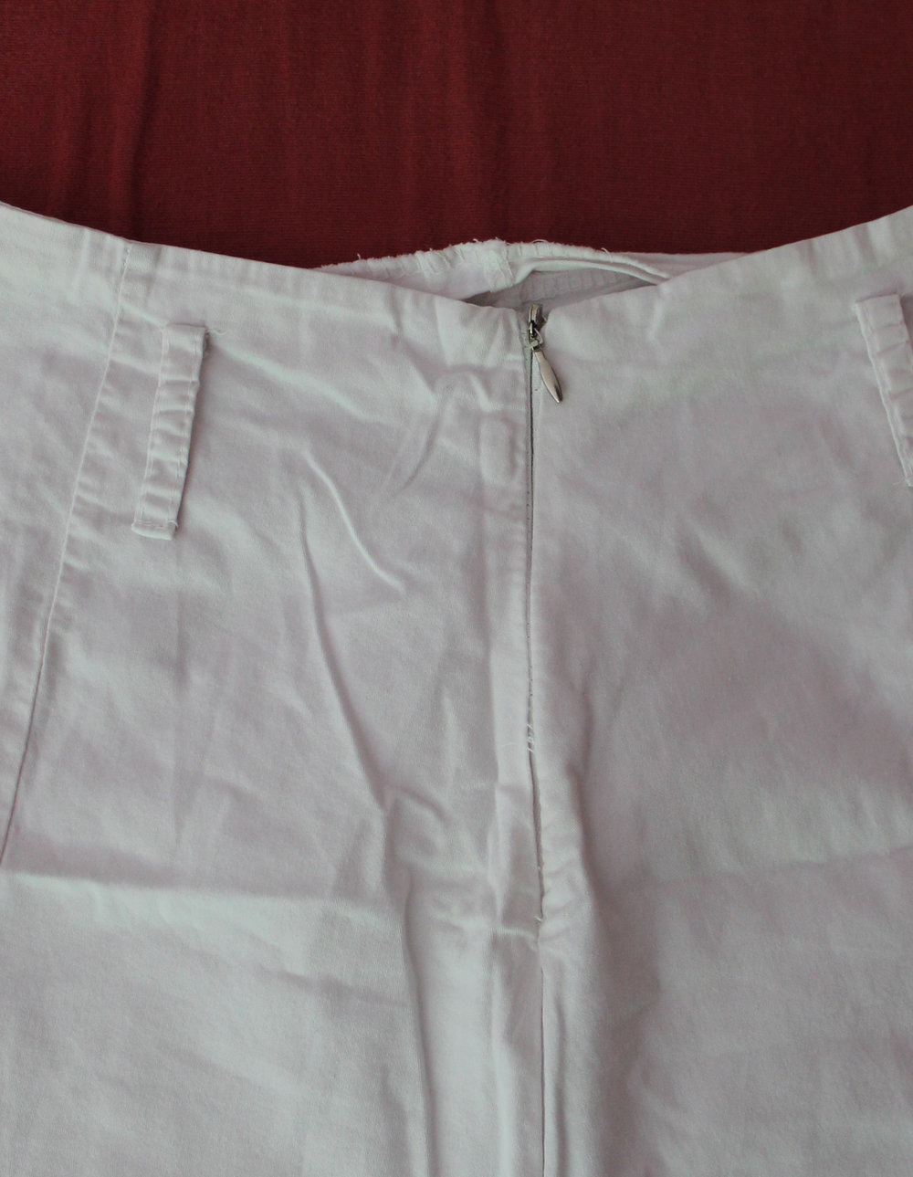 weißer, knielanger Sommerrock / Godetrock