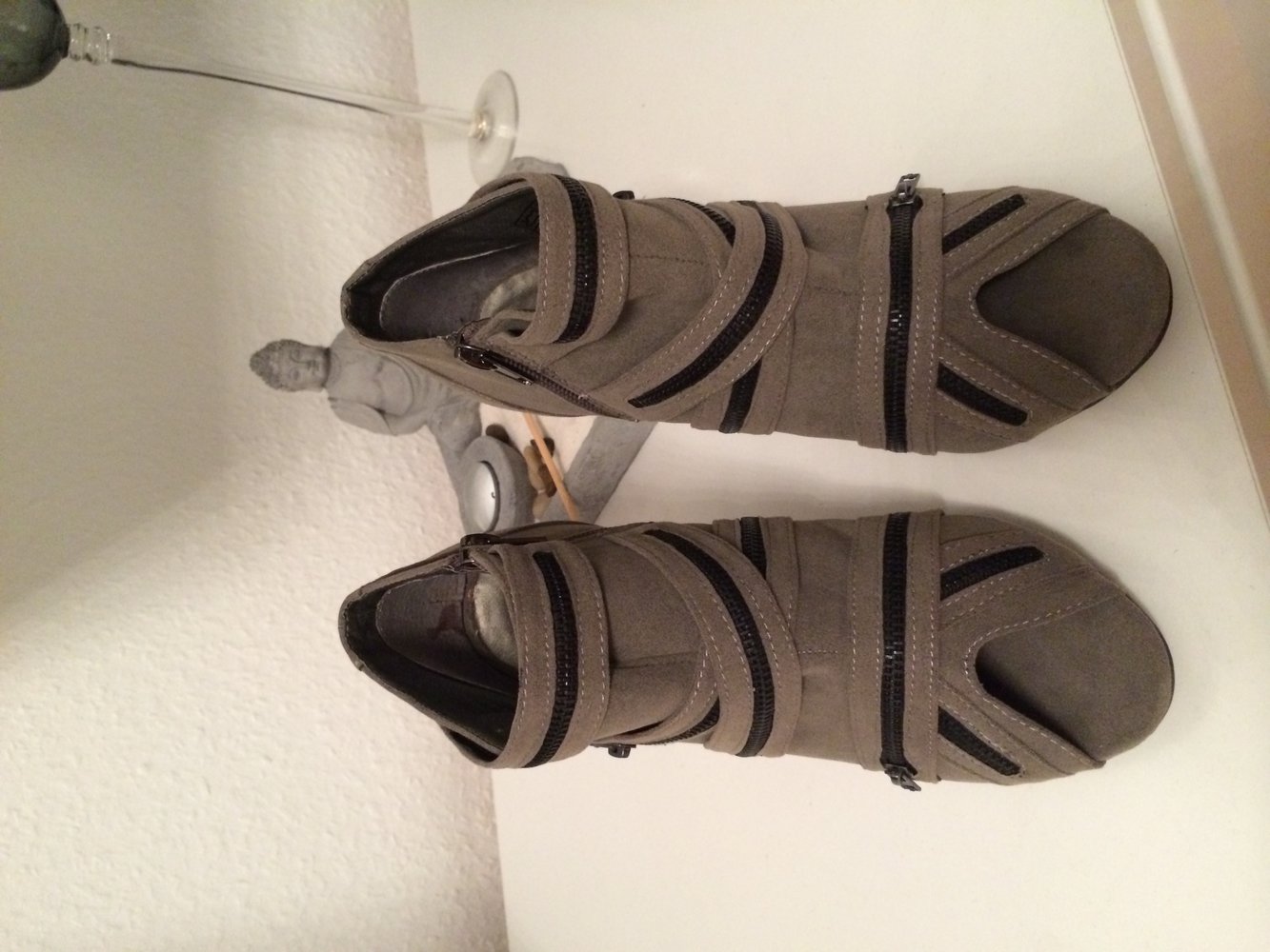 Buffalo Girl ankle Boots Pumps grau