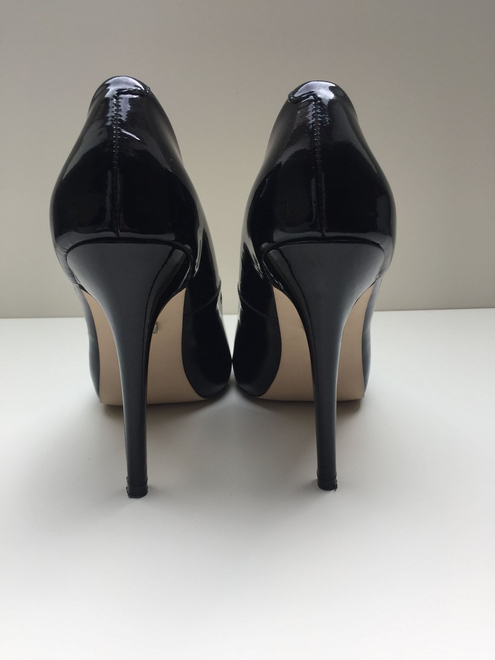 Buffalo High Heel Peeptoe Pumps schwarz Leder Lack Optik Größe 40