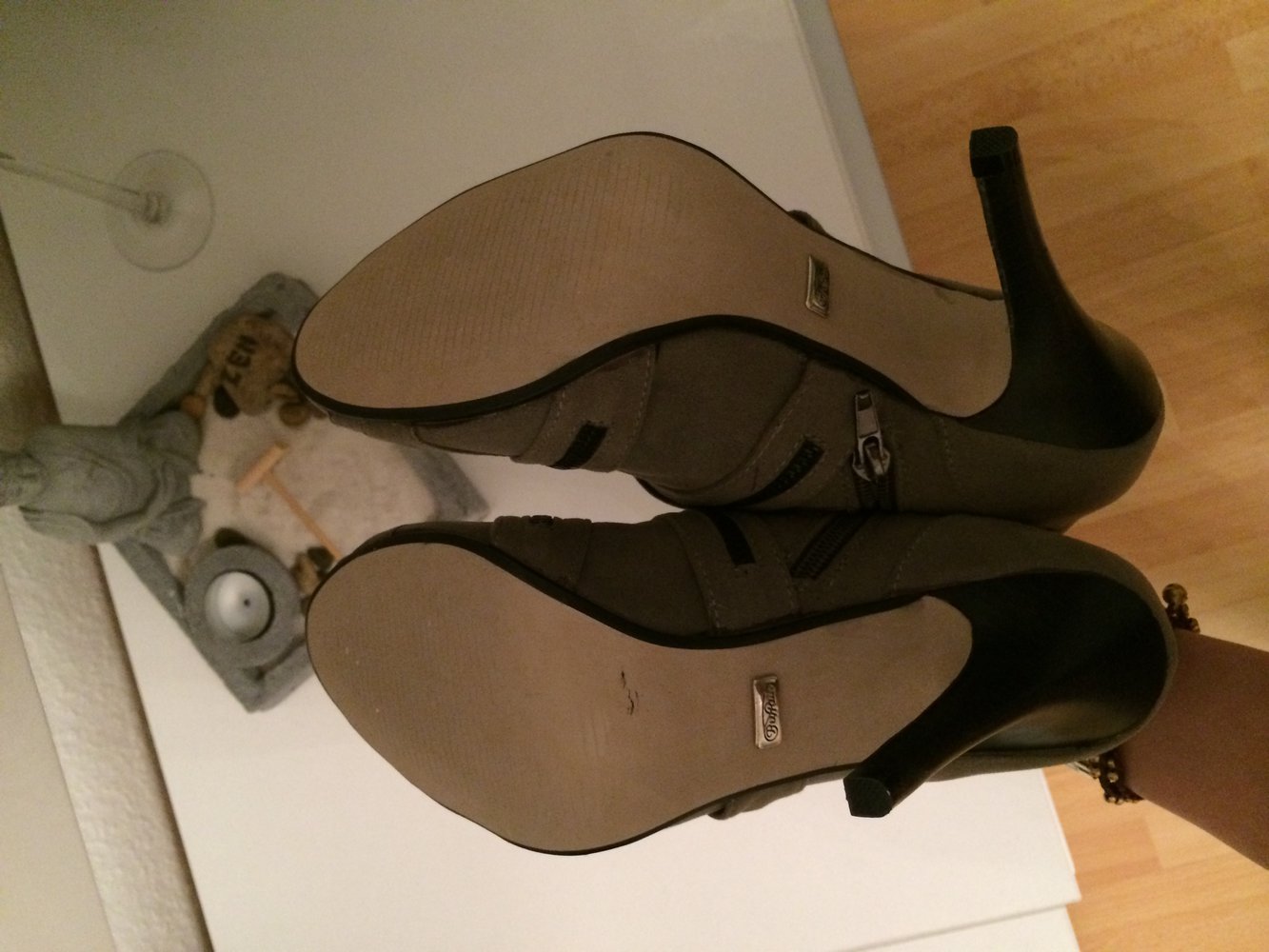 Buffalo Girl ankle Boots Pumps grau