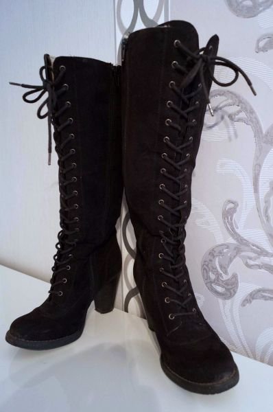 Tolle Schwarze Stiefel mit Absatz hochgeschnürt Schnüren Reißverschluss 39