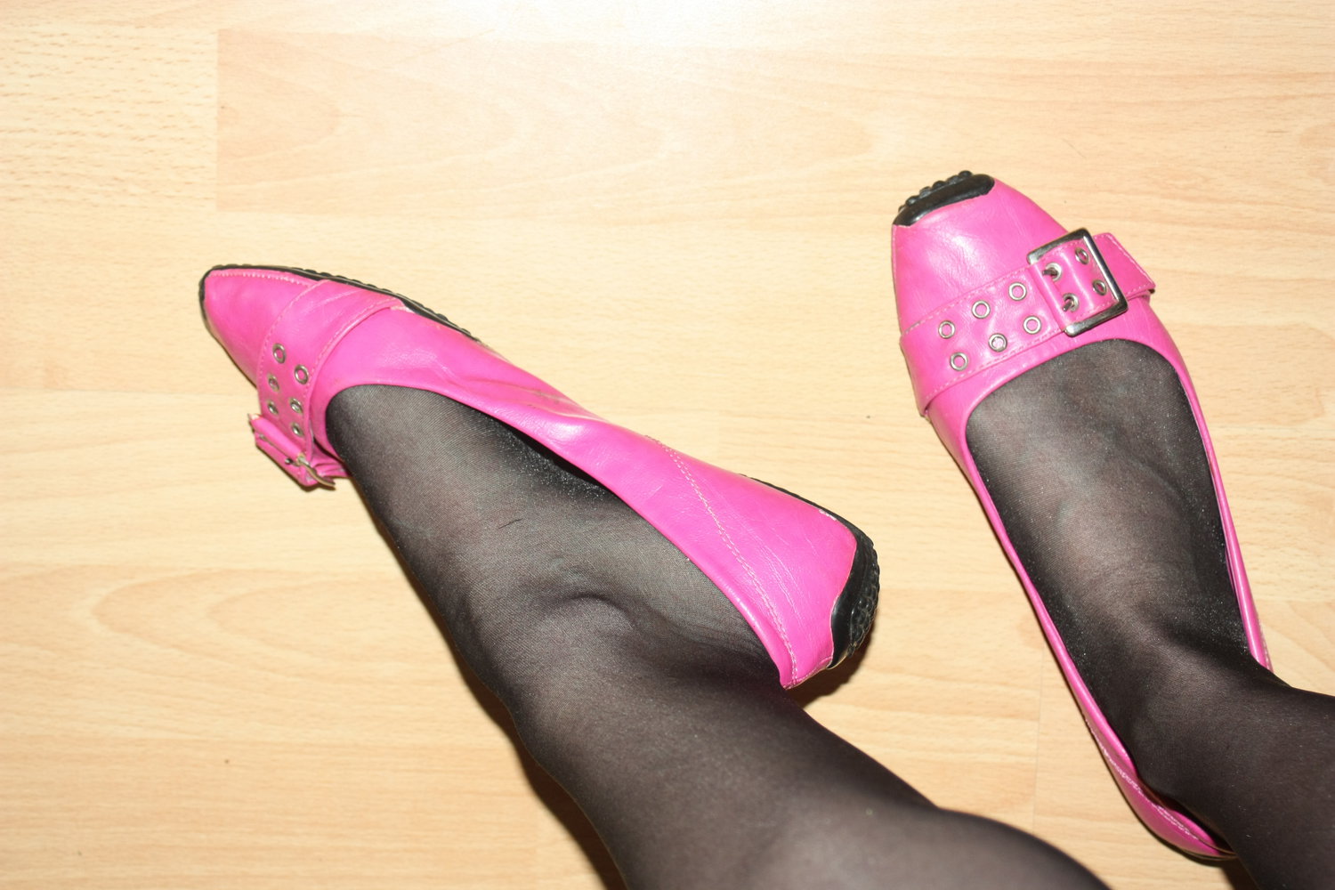 Pinke Ballerinas mit Schnalle in Gr. 39