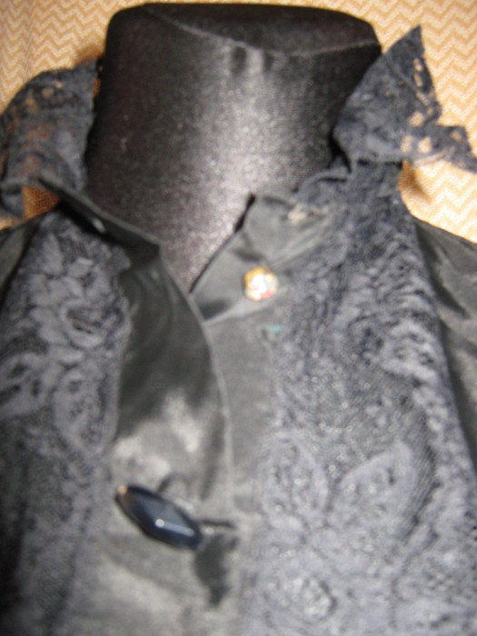 NEU * Edel * Granny * VINTAGE * Lace- Spitzen * DESIGNER * Pelpum * Bluse * mit Swarovski * Kristalle * Gr. 38- 40/ S- M * schwarz * Gothic *