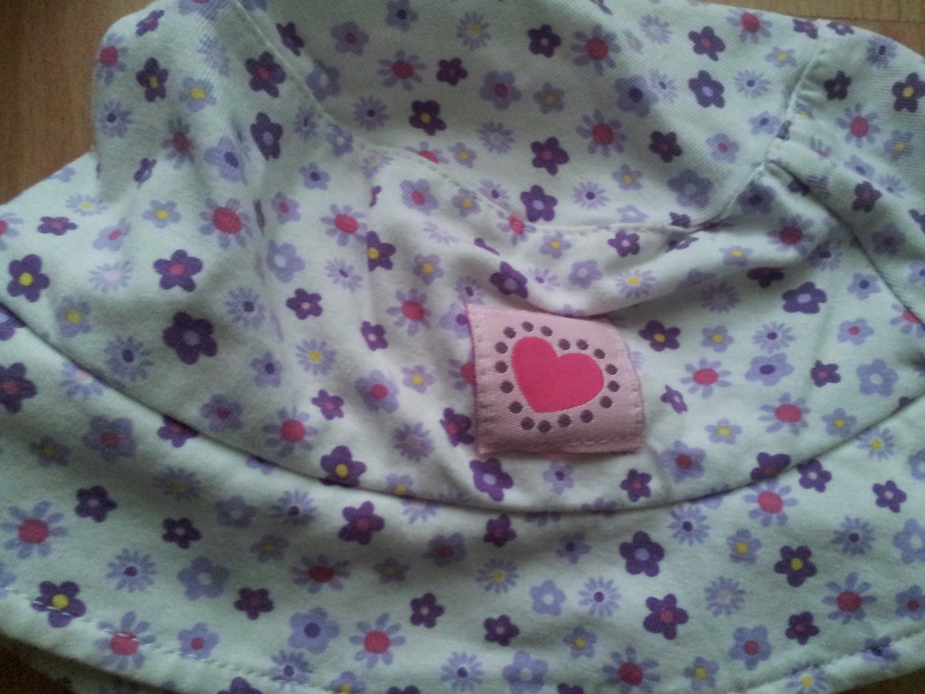 2x Schlappmützen Sommermützen Blumen Zwillinge