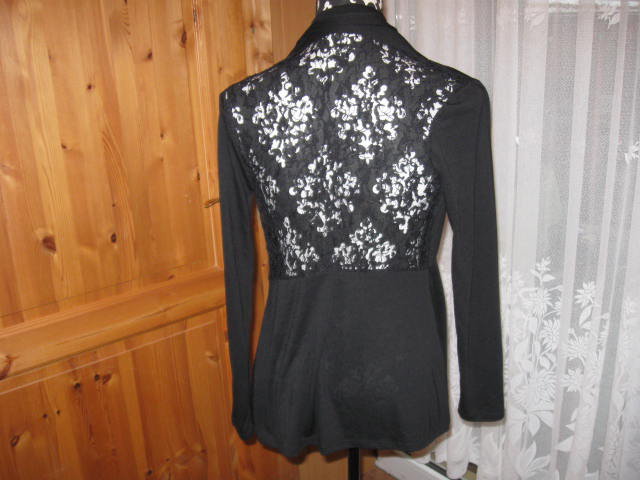 *** Cardigan mit sexy Rücken ***