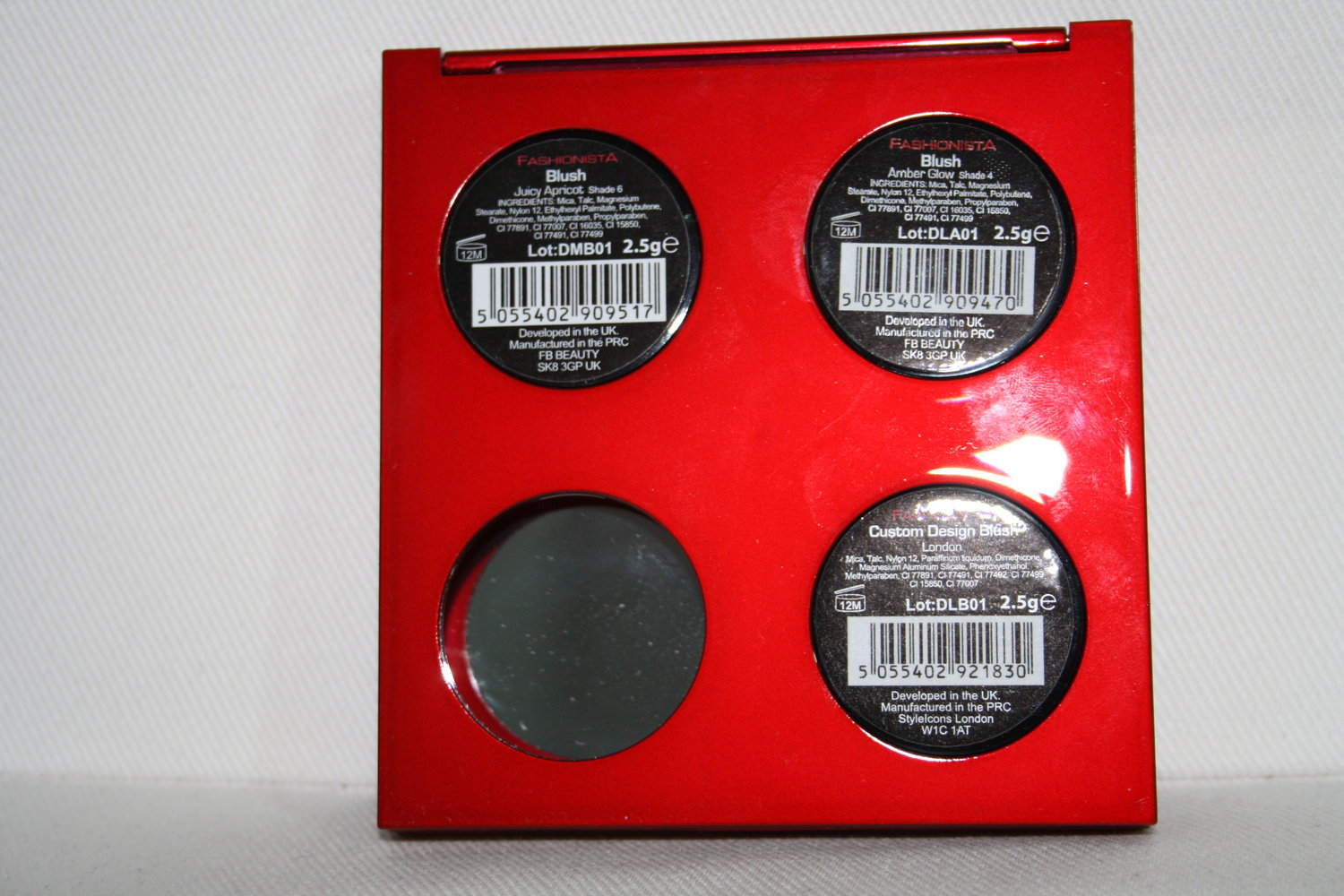 * Fashionista Blush Palette