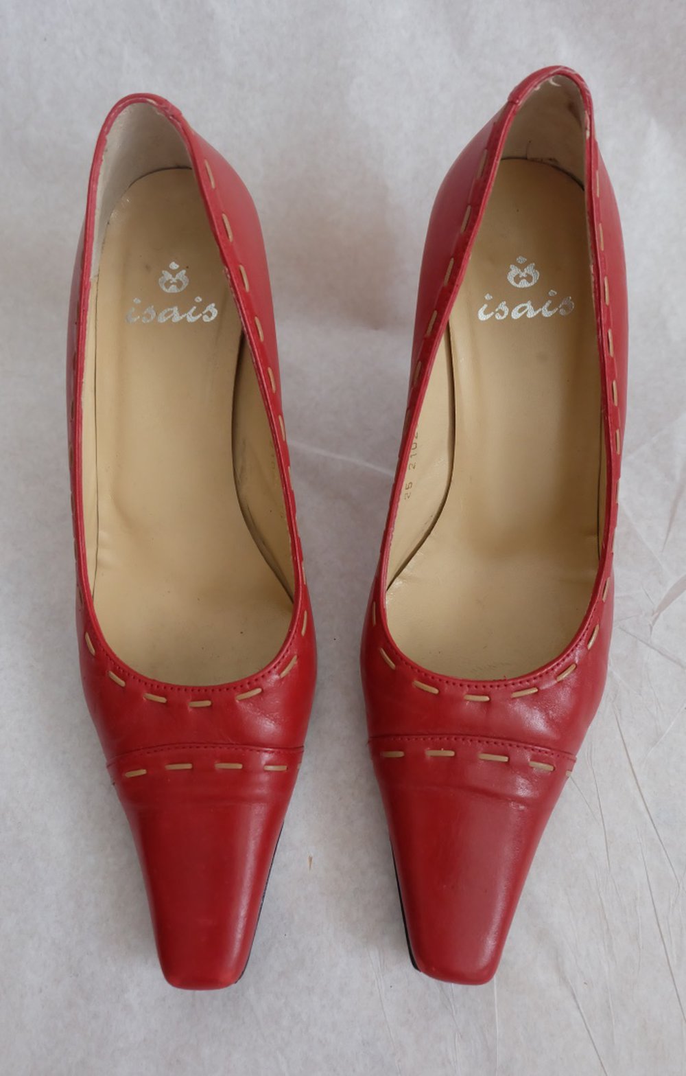 Vintage Rote Pumps, Spitze Form mit Pfennigabsätzen 