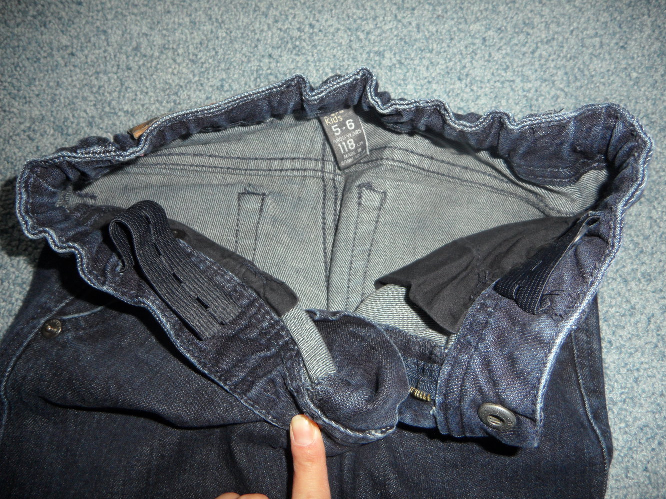 Zara süße Jeans Gr. 116 5-6 Jahre verstellbar 