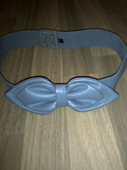 Khakifarbener Taillengürtel von H&M