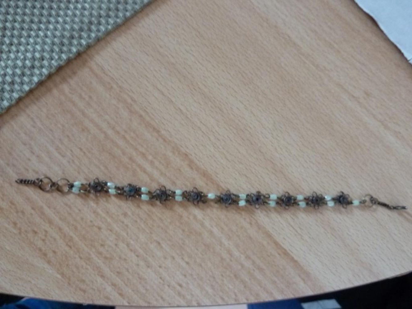 Armband Armkettchen - braun - romantisch mit Blumen und Perlen - Vintage