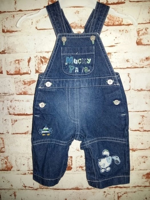 Latzhose von Baby 0-3