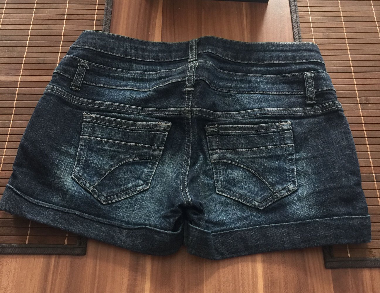 Kurze Jeans dunkelblau 36