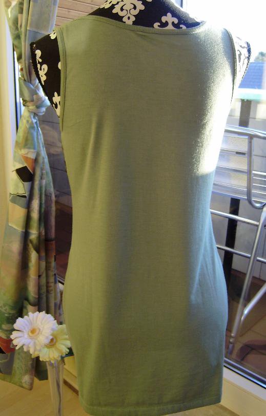 Ausgefallenes Long-Top mit Pailletten in Gün/Khaki ca. Gr. M