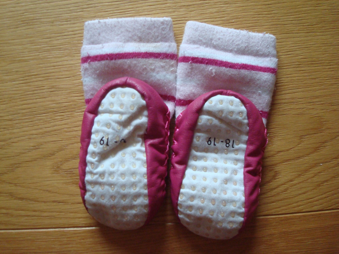 süße Hüttenschuhe für Mädchen Gr. 18