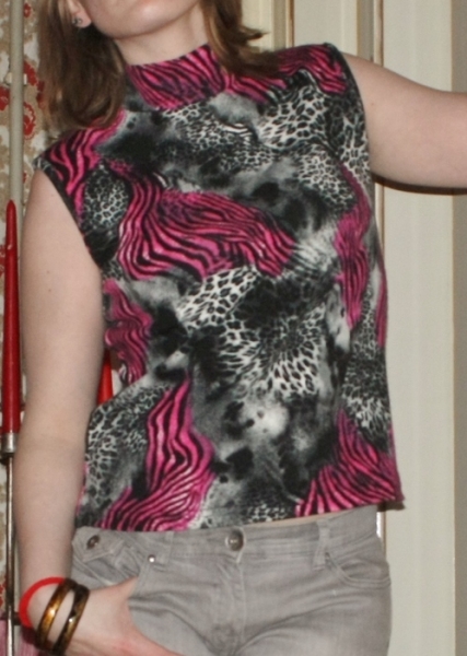 Gemustertes Top, Rollkragen, Gr. 36