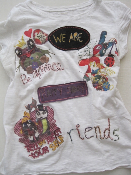 Printshirt / Süsses bunt bedrucktes T- Shirt, Größe S