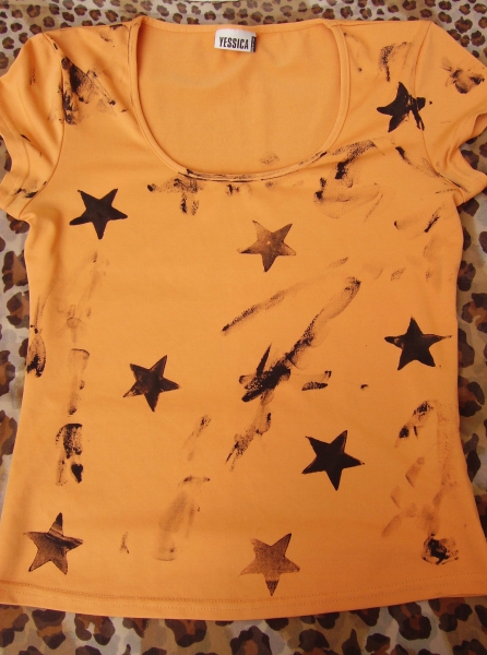 Sternshirt: Weltweites Designunikat in kunstvollem Rockstyle!