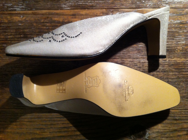 Sexy Satin-Strass-Pantolette