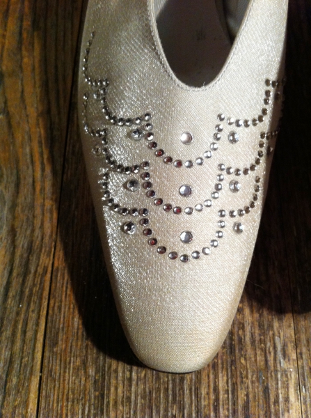 Sexy Satin-Strass-Pantolette