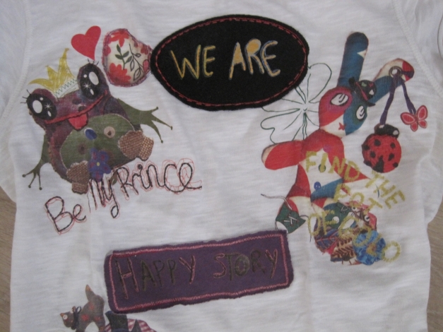 Printshirt / Süsses bunt bedrucktes T- Shirt, Größe S