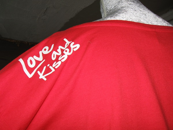 *** Langarmshirt mit Kussmund ***