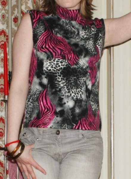 Gemustertes Top, Rollkragen, Gr. 36