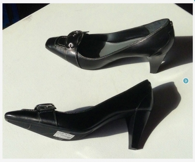 Esprit Selina Pumps Schwarz Leder Schnalle spitz, Gr. 38, ungetragen