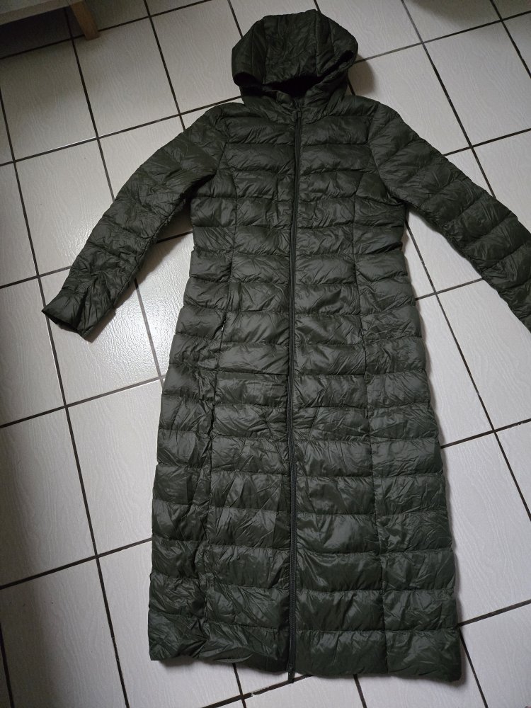 Daunenmantel Vila Gr. 36 khaki / grün Kapuze Vila