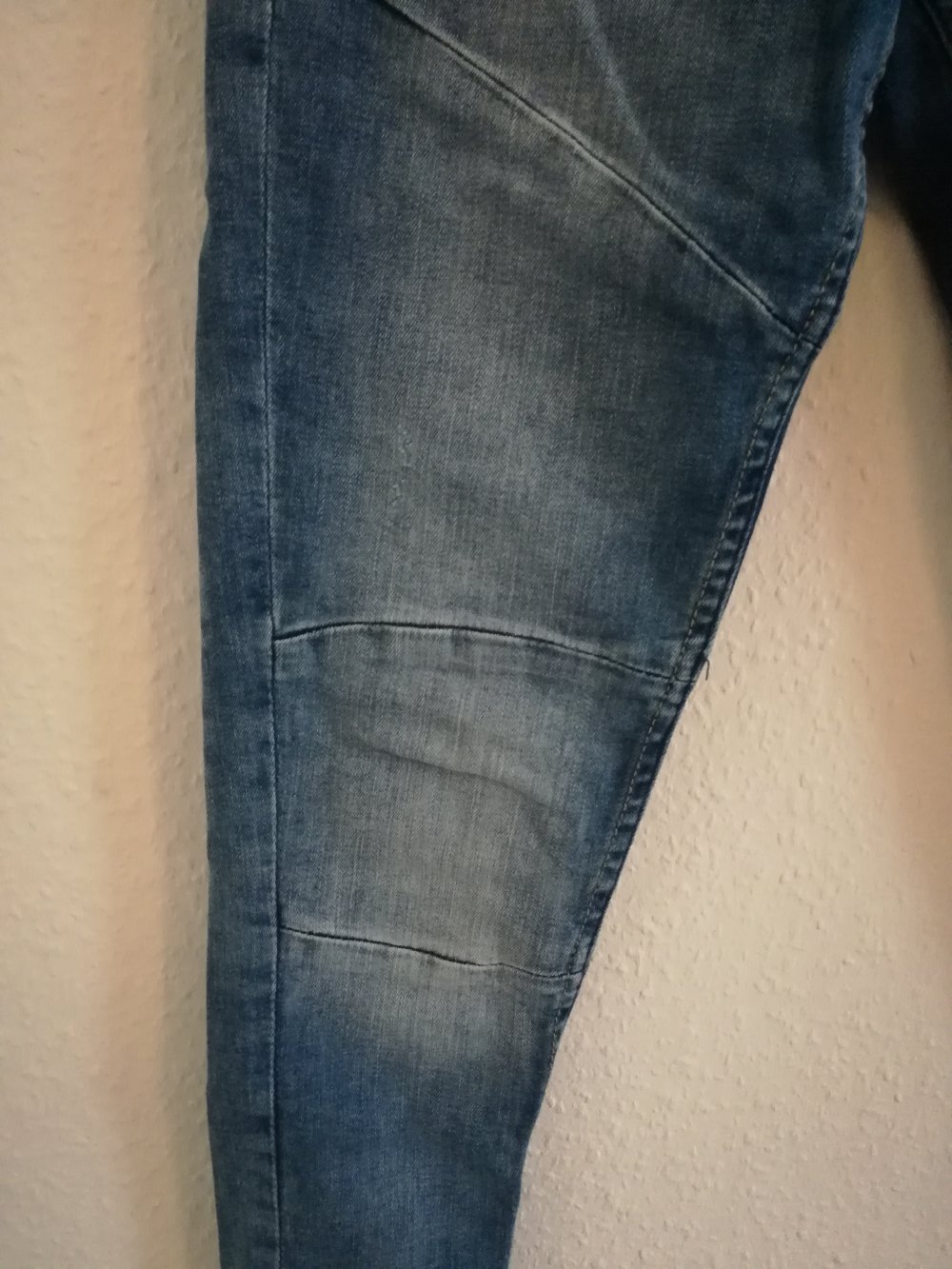 High Waist Jeans mit Reisverschluss am Bein