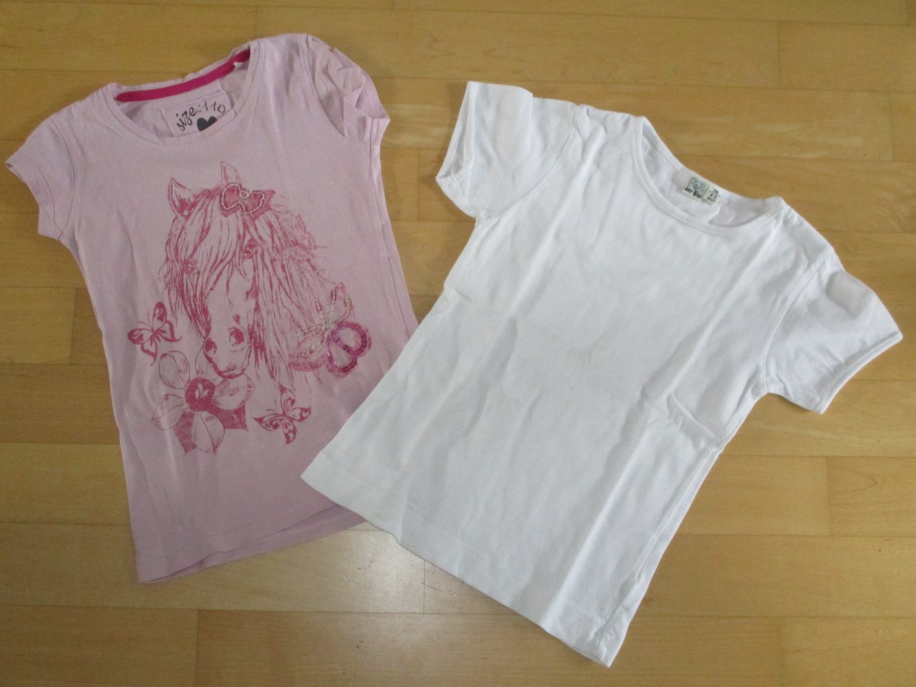 2 er Set T-Shirts Gr.116 und Gr.110 Pferd