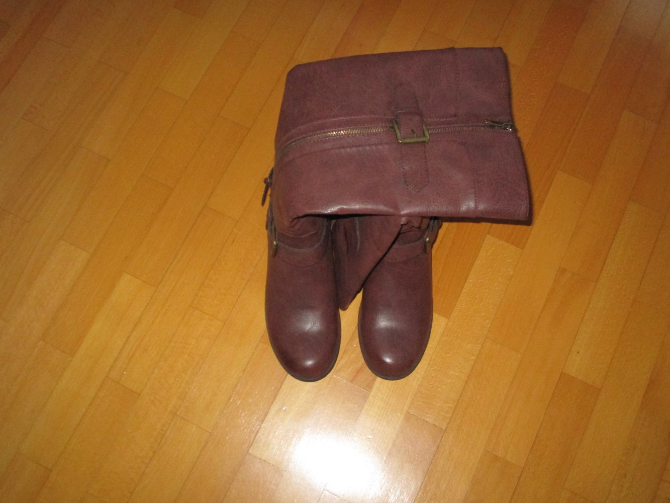 Braune Stiefel hoch Gr.39 nicht getragen