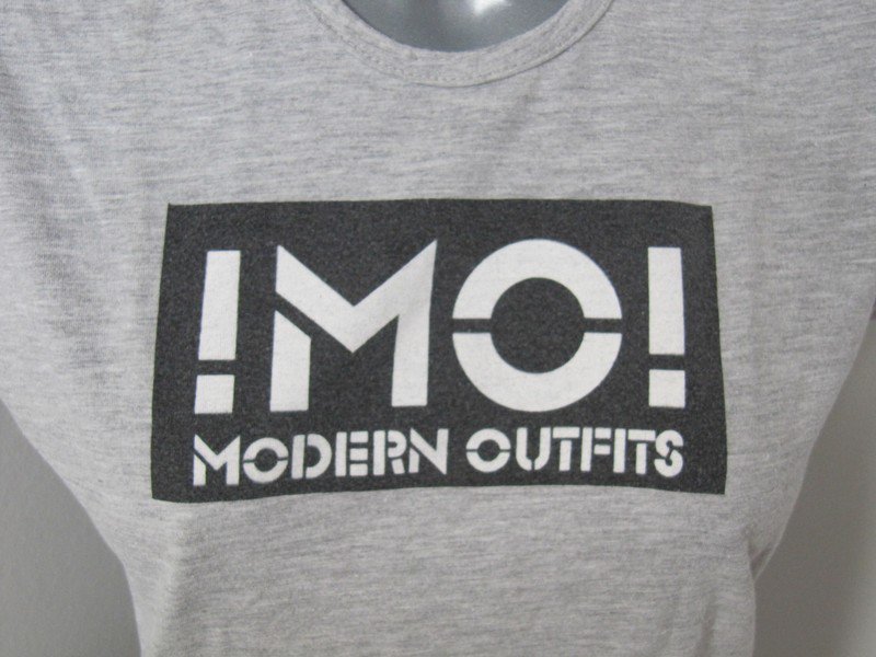 Graues T-Shirt Gr.M Schriftzug