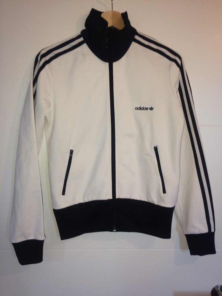 Sportliche Adidas-Jacke 