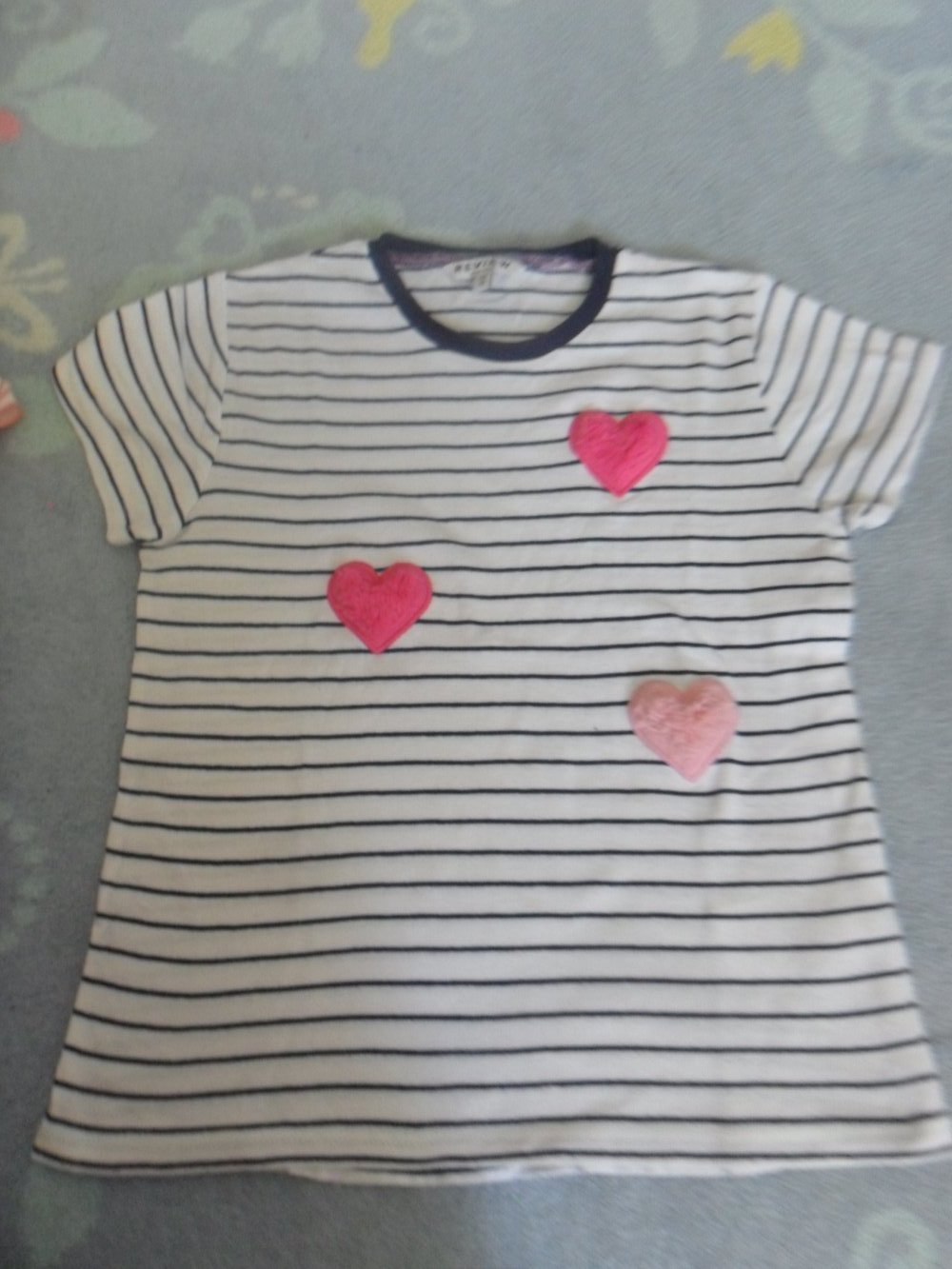 Review T-Shirt Streifen 3-D-Herzen Teddyhearts 134 140 146 Shirt