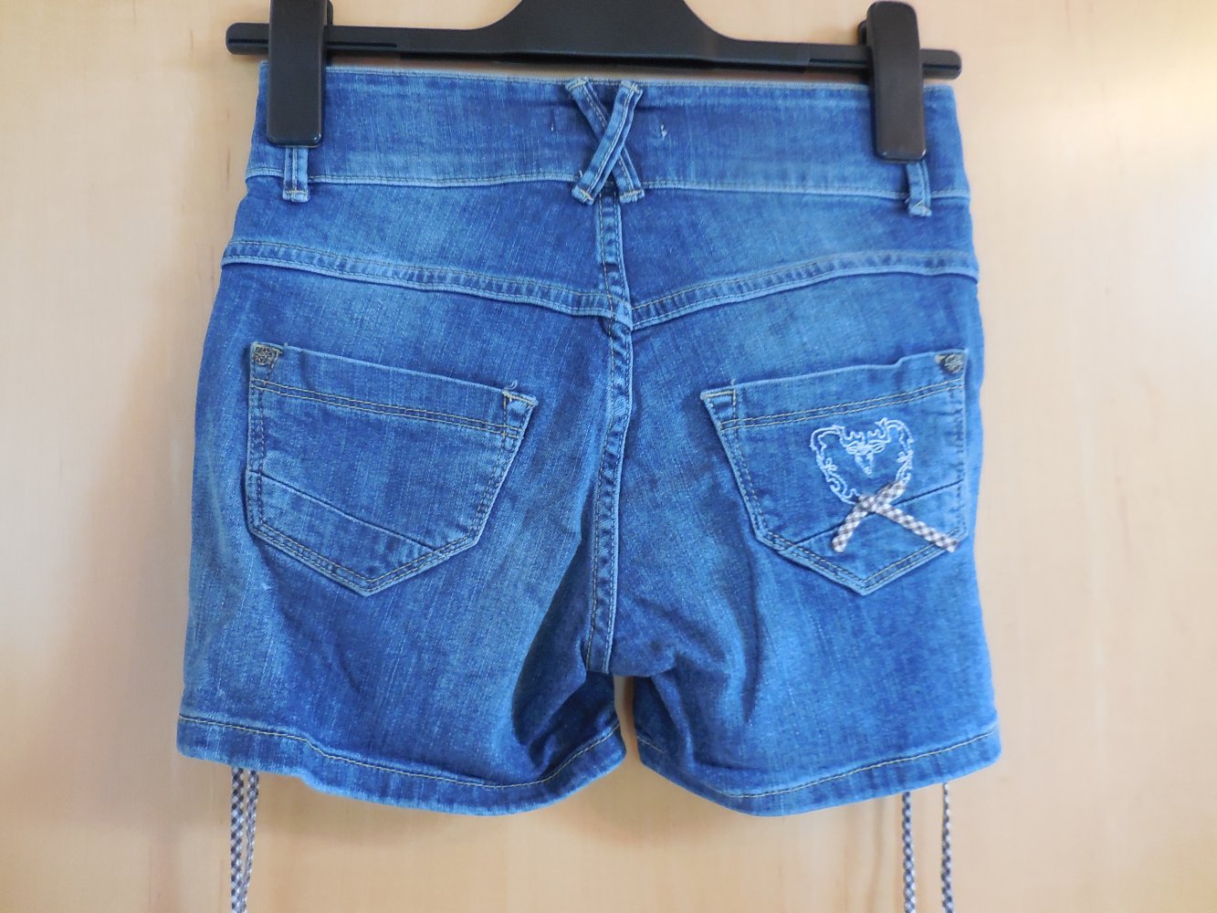 Jeans - Trachtenhose 32