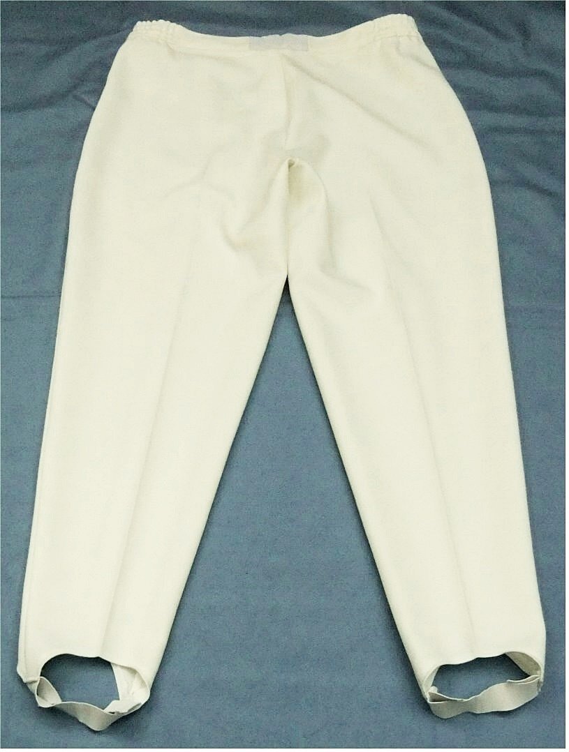 Steghose / Bundfalten-Hose - hellgelblichweiß - etwa Größe 40 