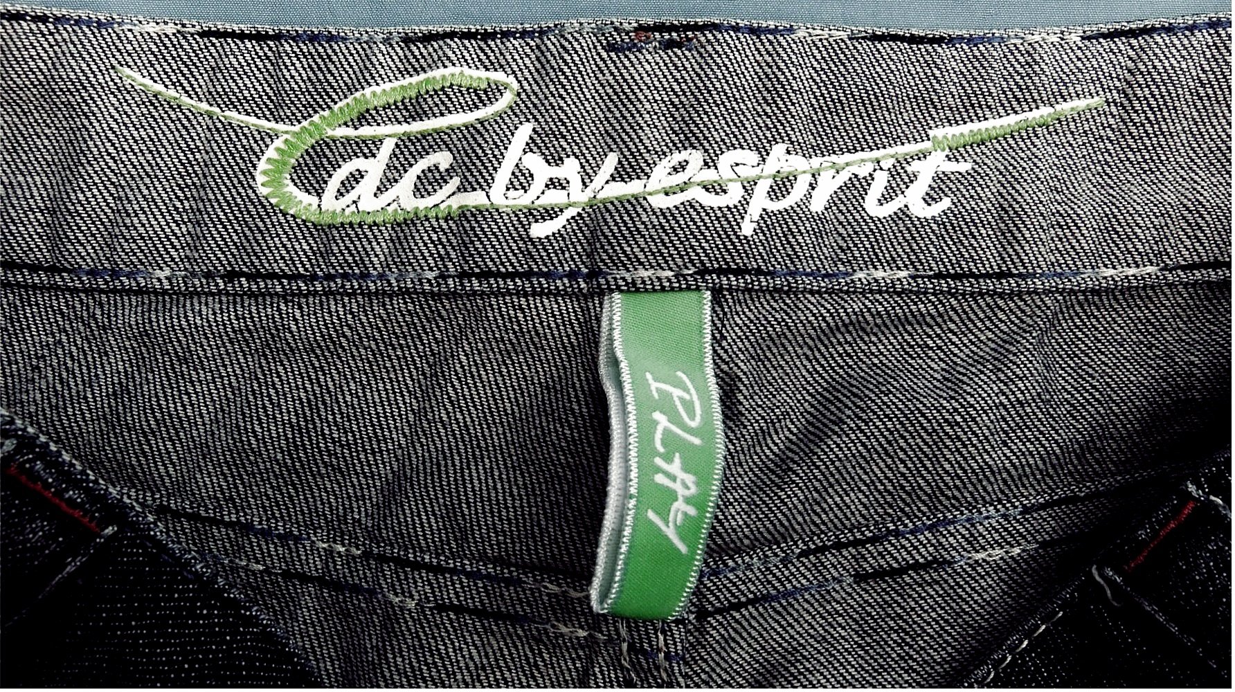 Dunkelblaue Denim-Jeans Hose CDC by Esprit - niedriger Bund - Gr. W 28 / L 31 - (entpricht ca. 36/38)