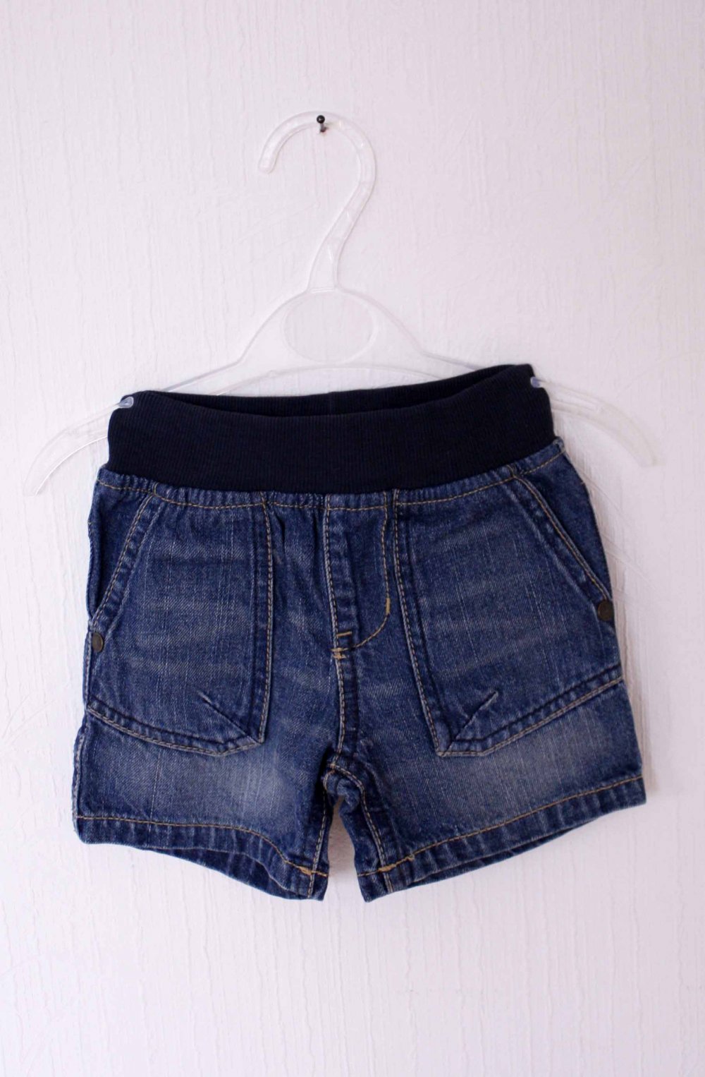 Kurze Jeansshorts