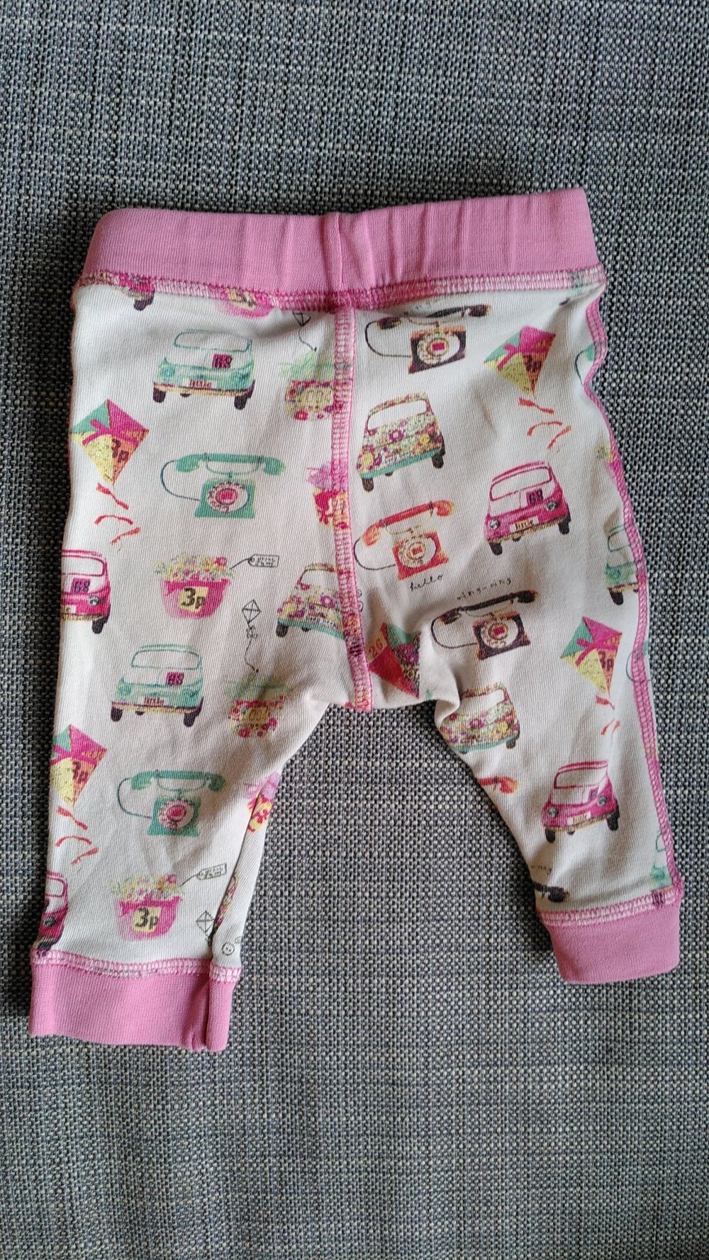 Tolle Hose/Leggings mit Vintagedruck, Gr. 62