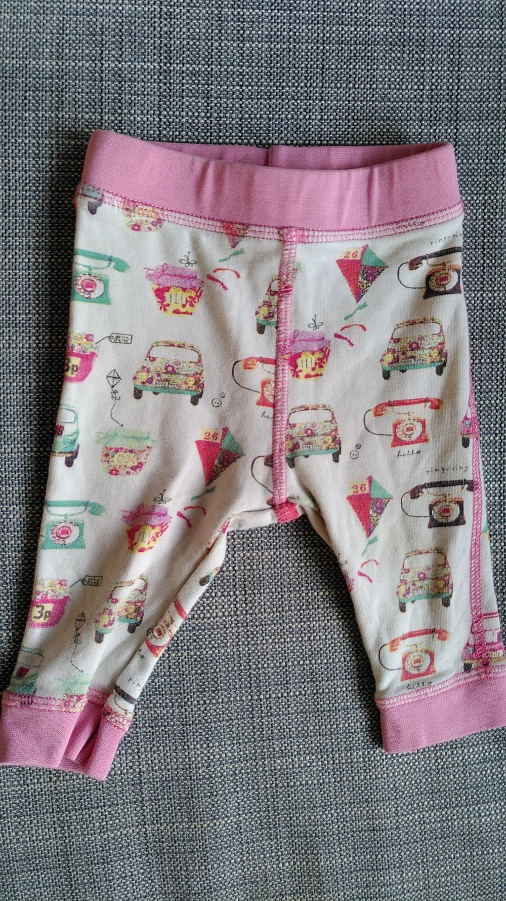 Tolle Hose/Leggings mit Vintagedruck, Gr. 62