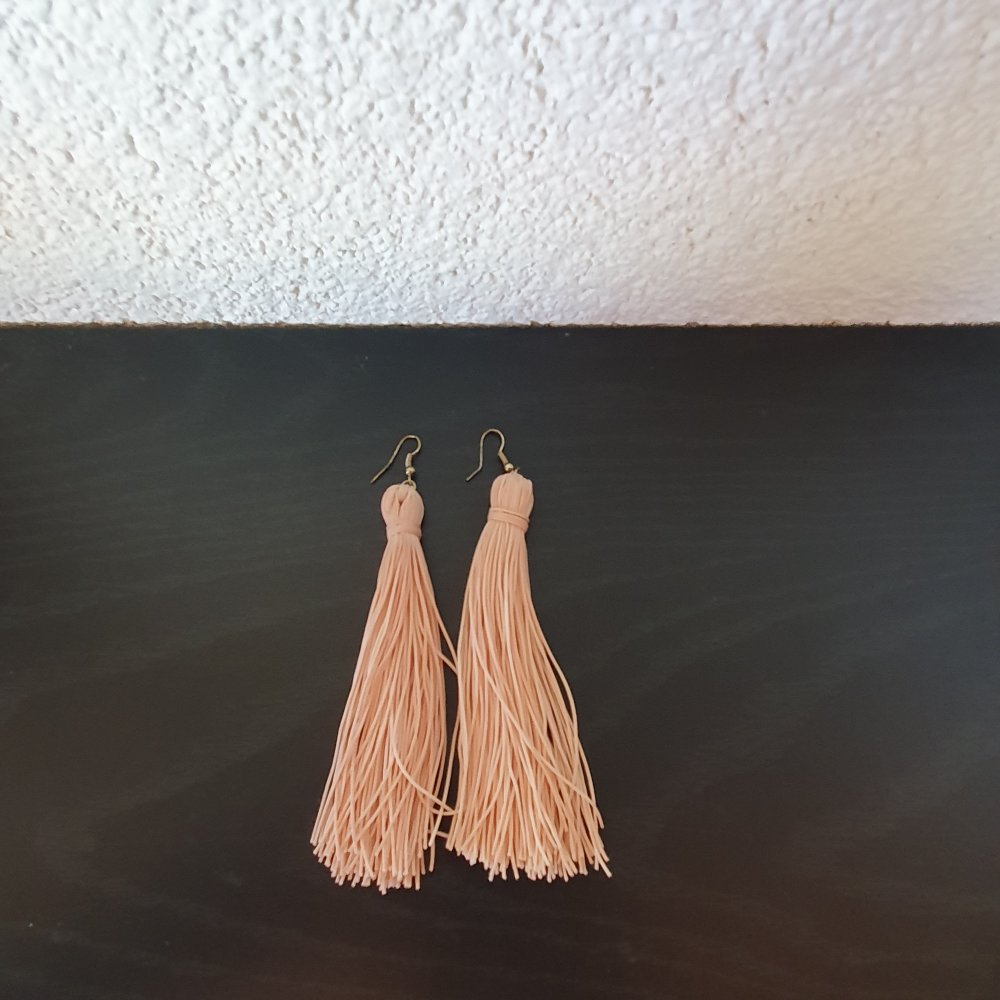 Apricotfarbene Ohrringe 