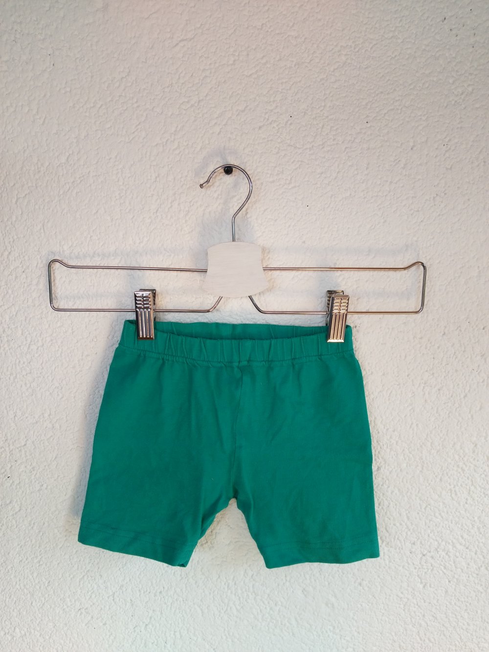 Türkisfarbene kurze Stoffhose/ Leggins Größe 80