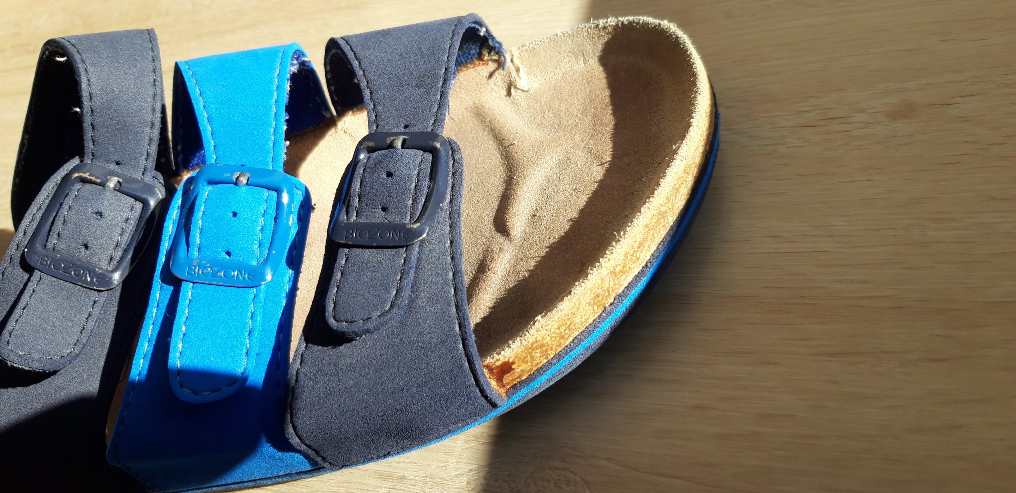 Pantoletten / Hausschuhe 