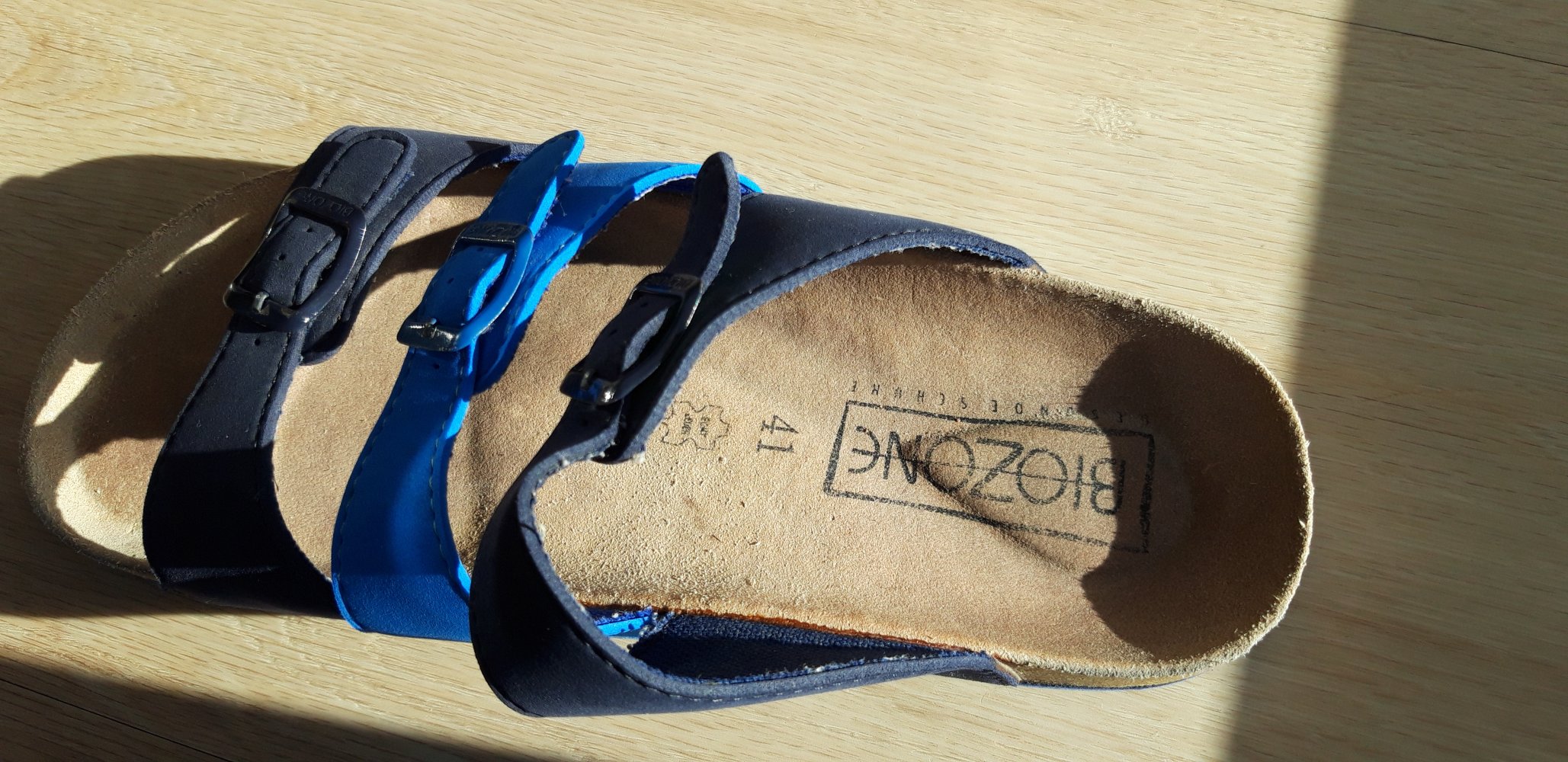 Pantoletten / Hausschuhe 