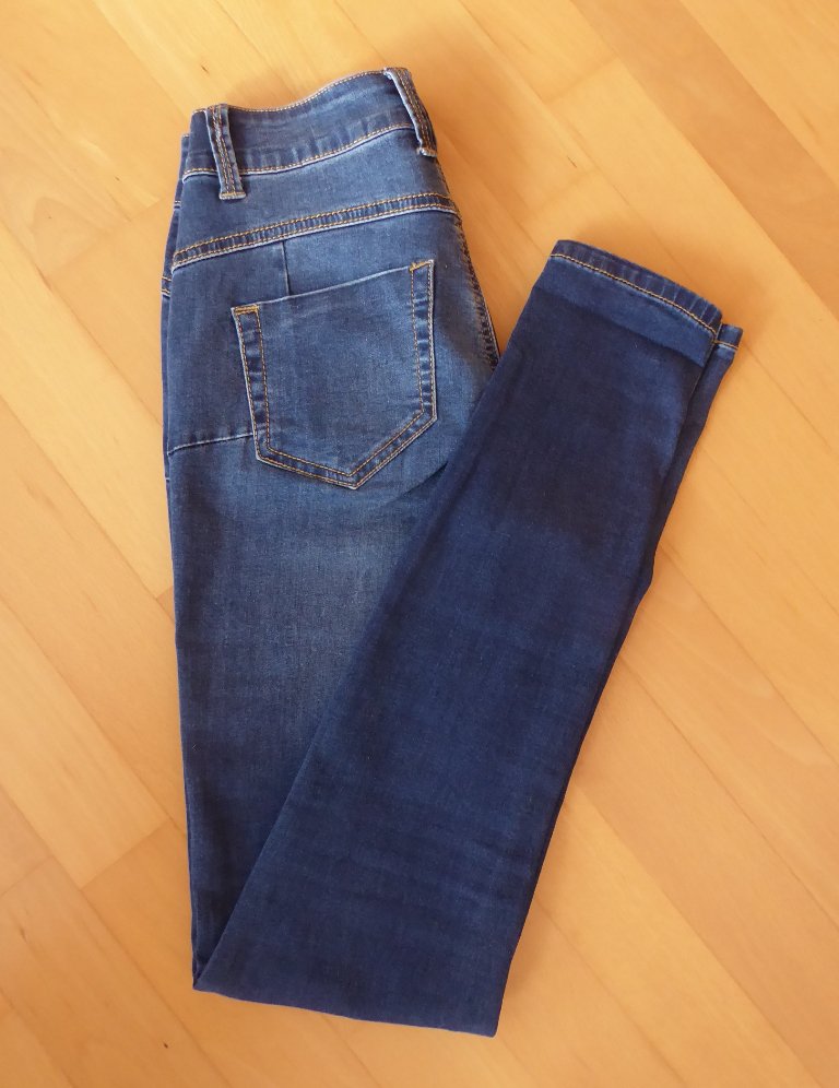 Dunkelblaue Skinny Jeans