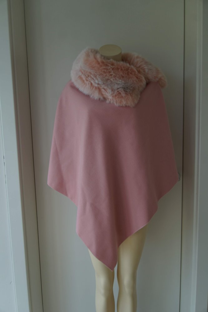 Winter! Hochwertiges neues Cape/Ponco von Alyra Paris, Gr. 36