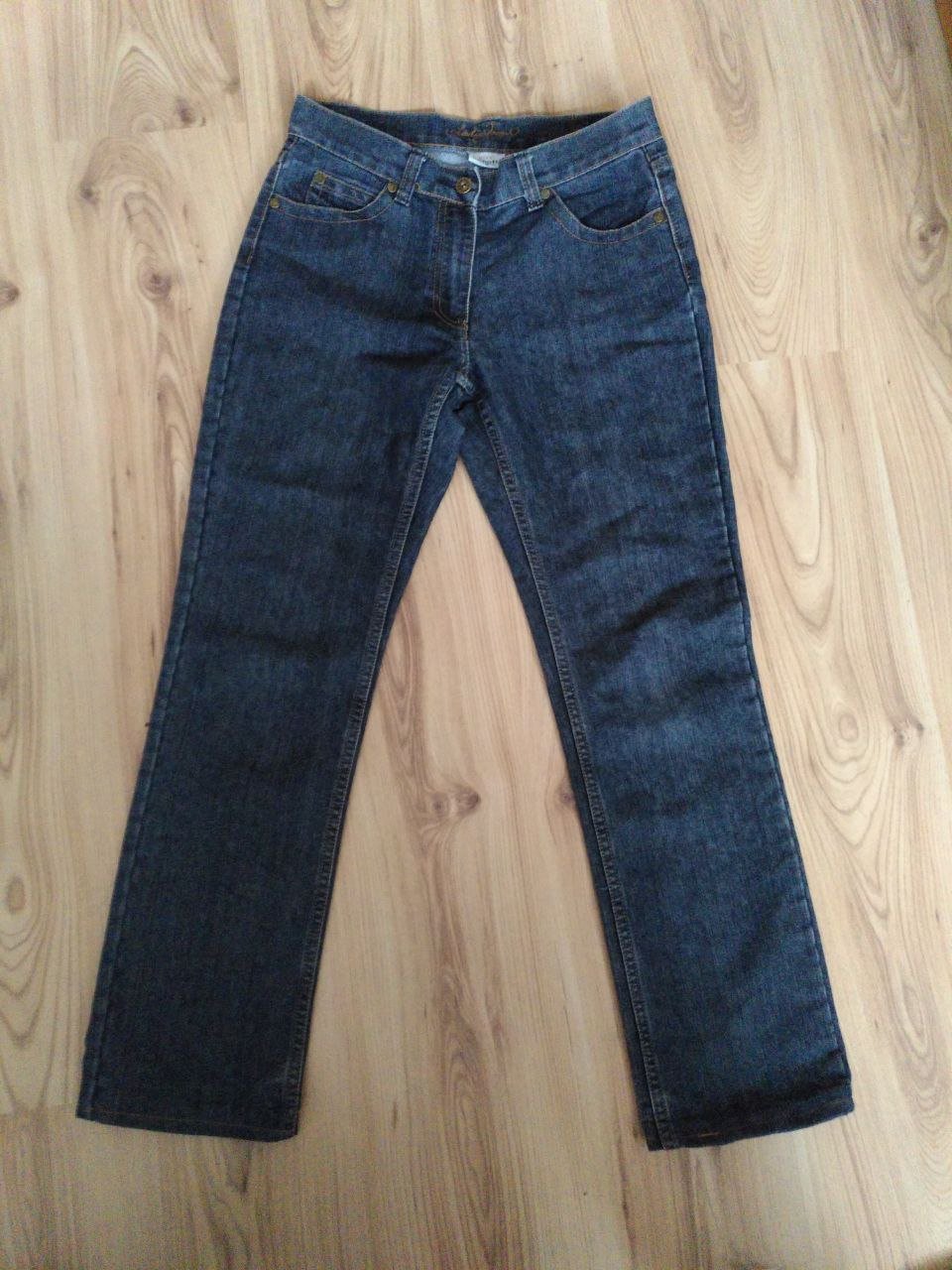 Leichte Jeans