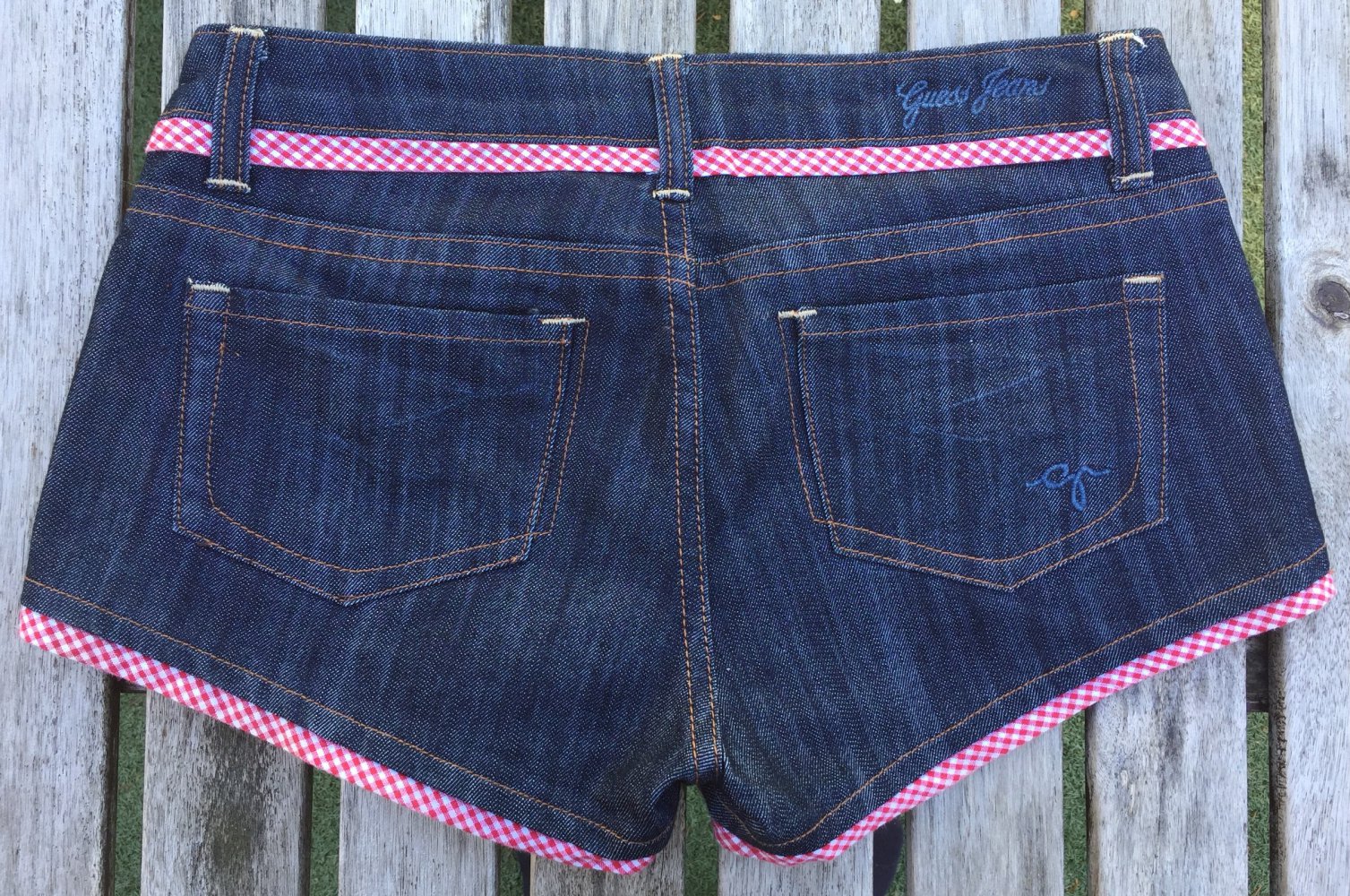 GUESS JEANS Shorts HOTPANTS Gr. 28