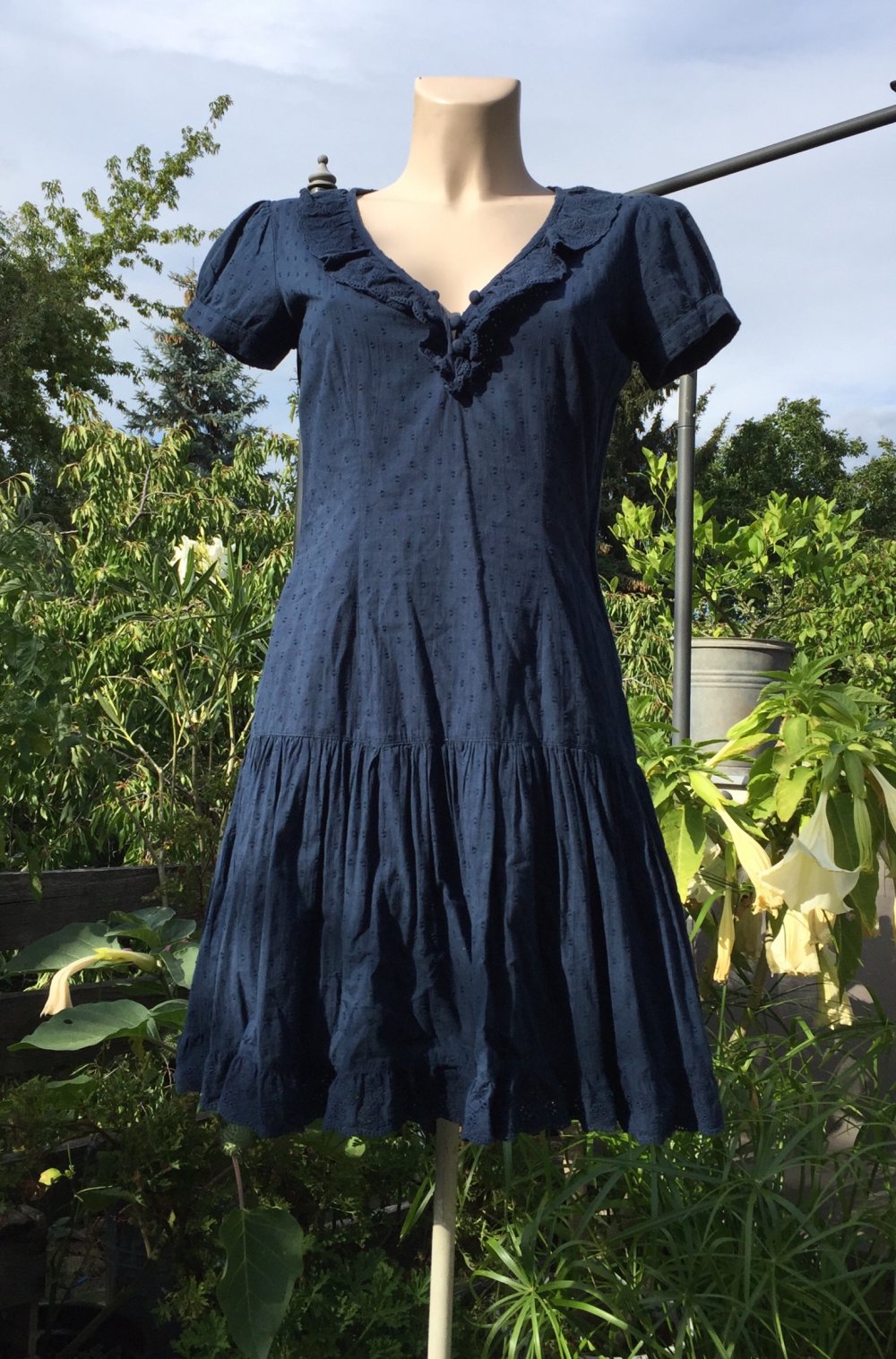 CLOCKHOUSE Sommer KLEID Volants Lochstickerei Gr. S