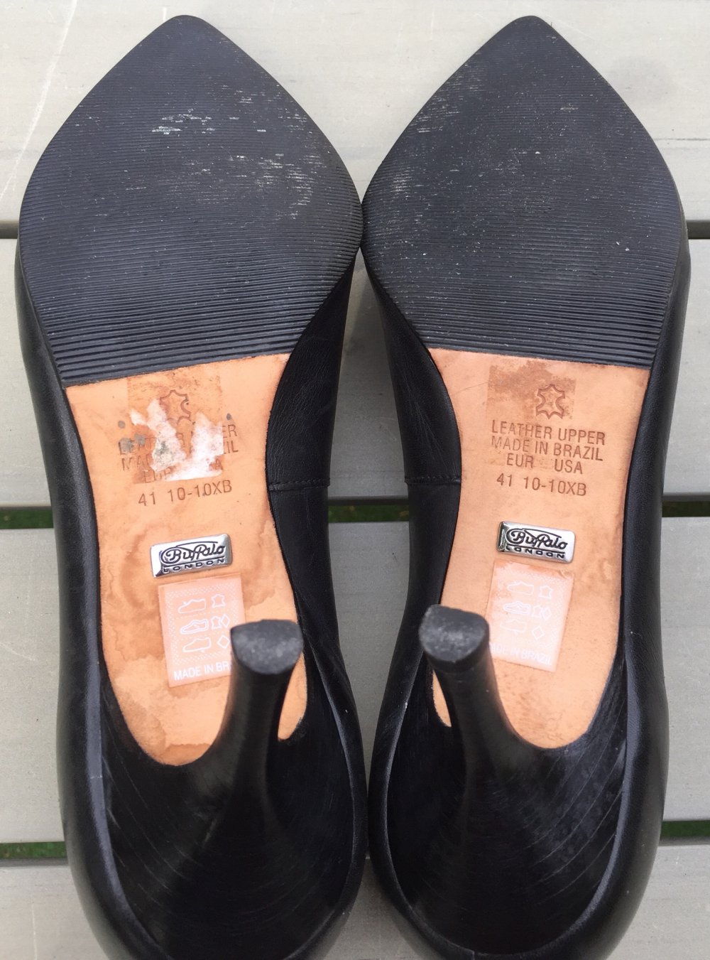 BUFFALO Pumps Riemchen schwarz Gr. 41